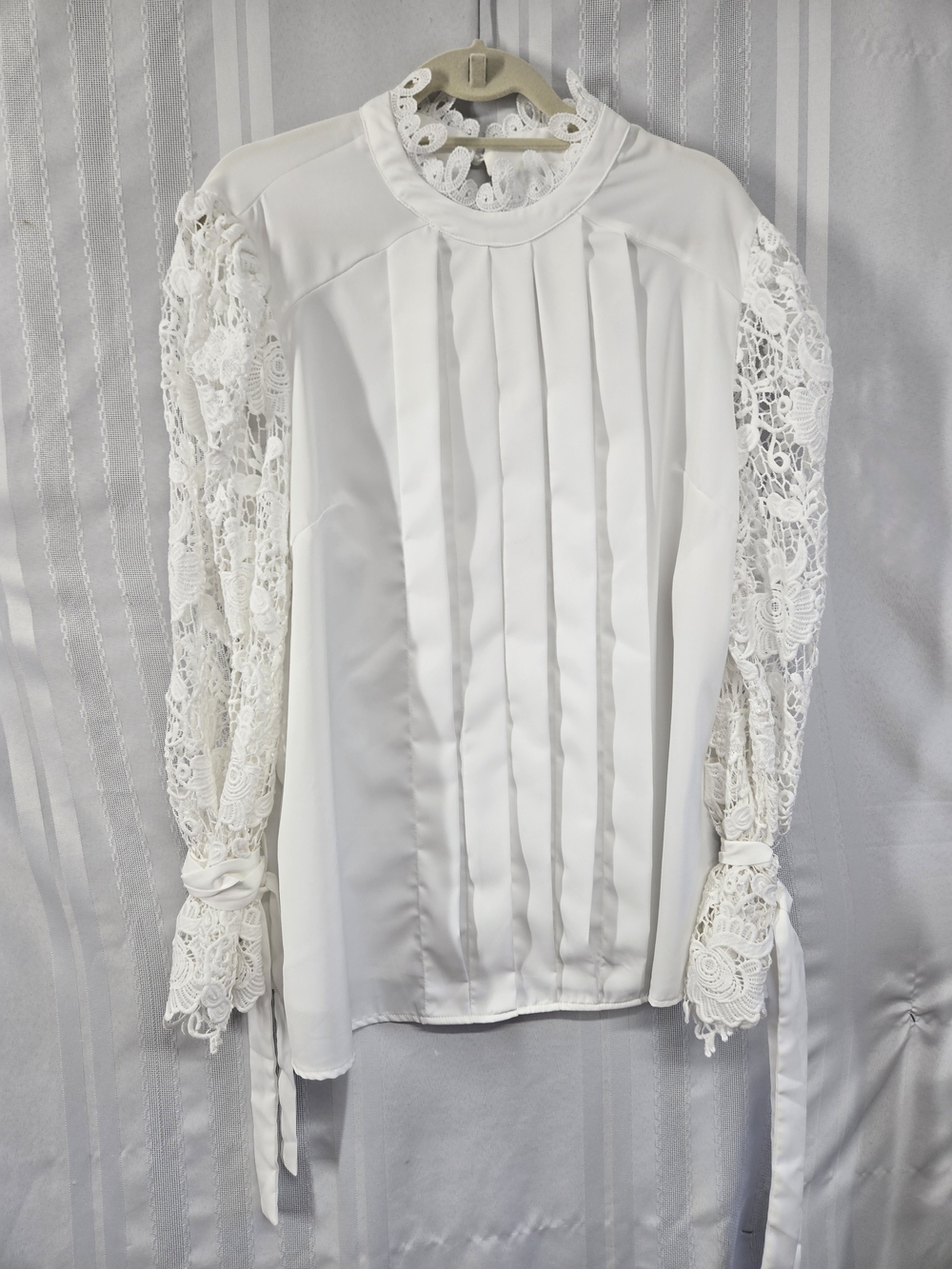 SHEIN CURVE Women's White Lace Sleeve Pintuck Blouse PLUS SIZE 3X